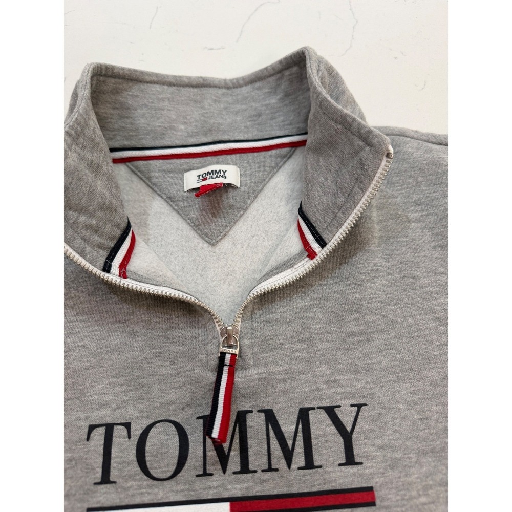Tommy Jeans Womens Quarter Zip Cropped Sweatshirt Gray Fleece Pullover Medium - Picture 2 of 6